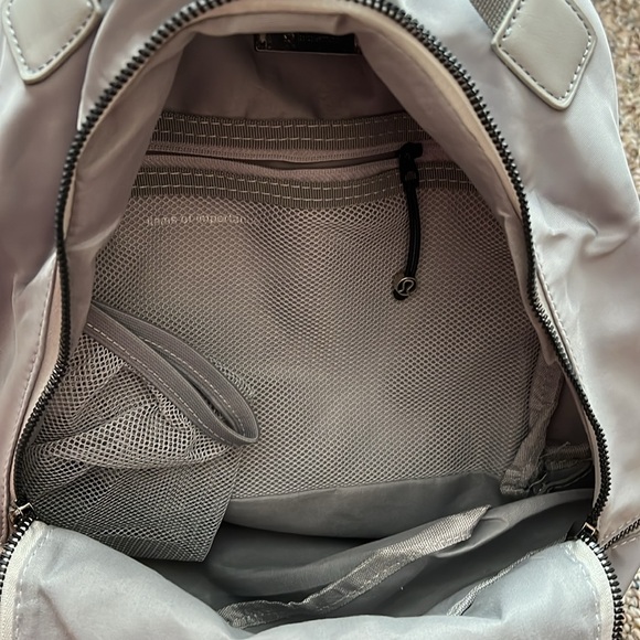 Lululemon Backpack - Picture 3 of 7